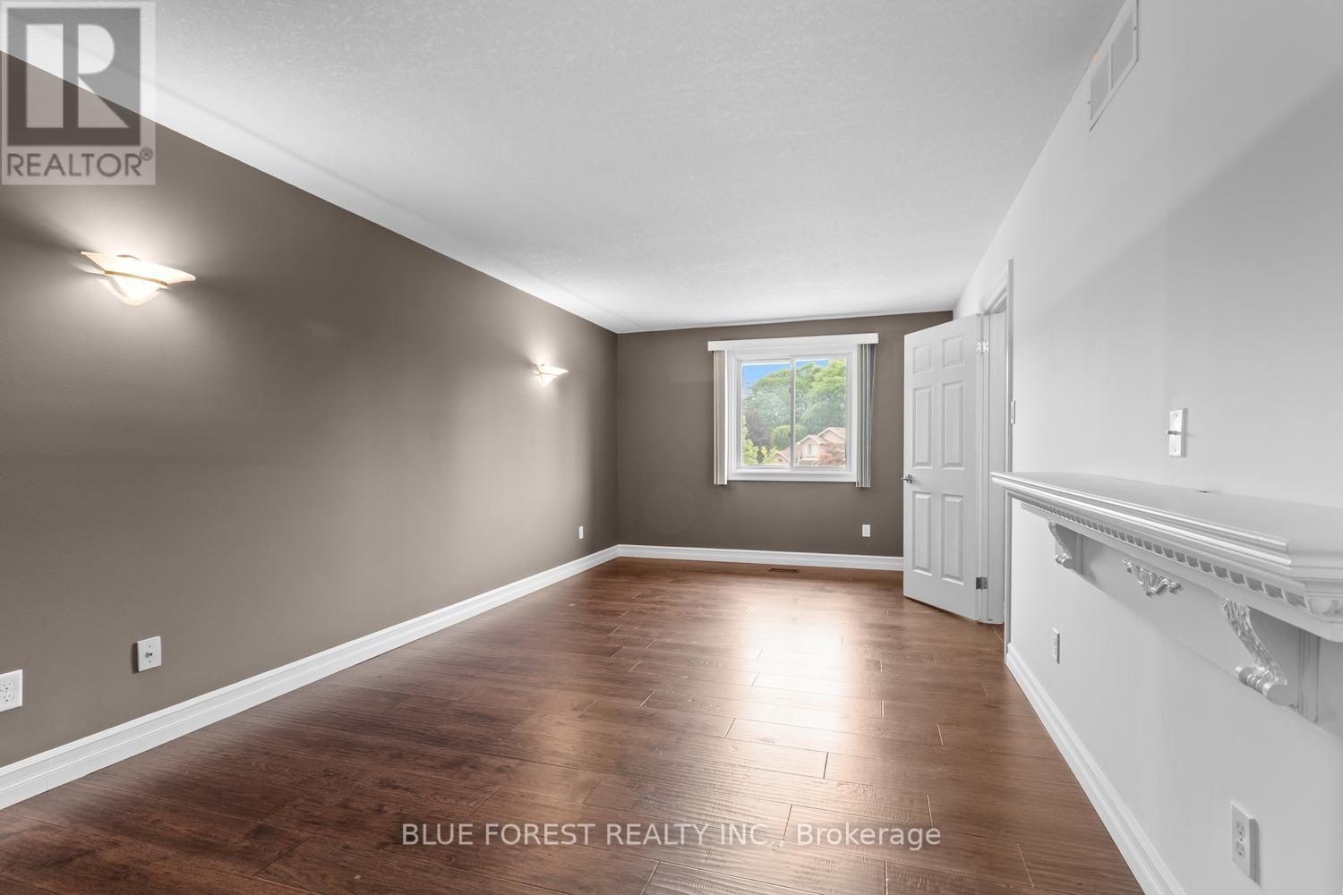 935 Country Club Place, London South, Ontario  N6C 5R5 - Photo 25 - X13583444