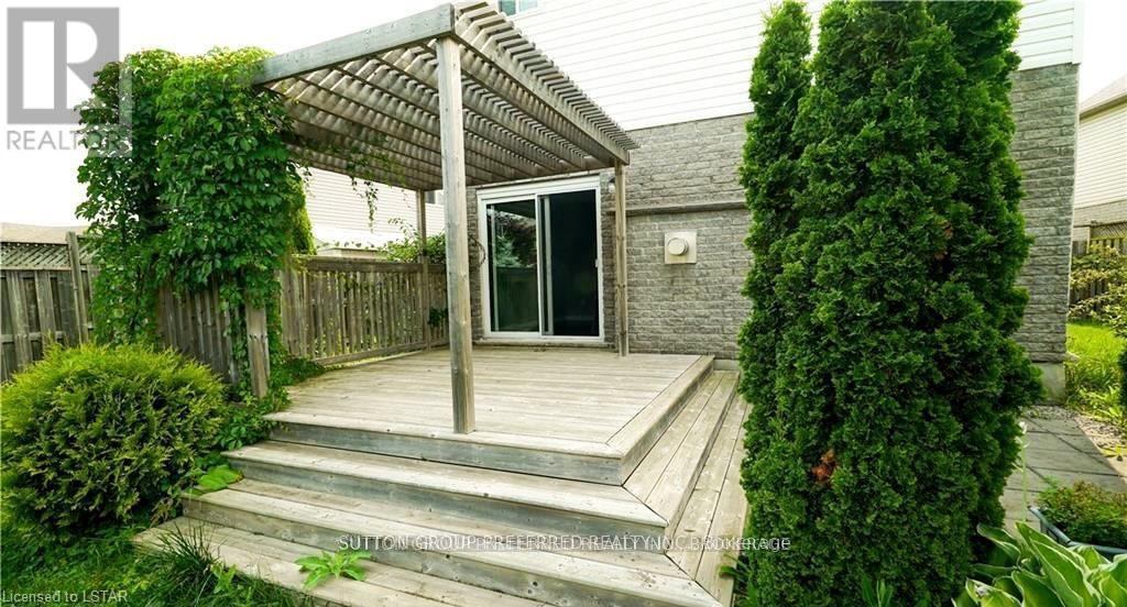 1708 Mickleborough Drive, London North, Ontario N6G 5R7 - Photo 23 - X13583474