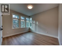 1030 Emslie Street, Kelowna, British Columbia  V1W 0C3 - Photo 11 - 10373952
