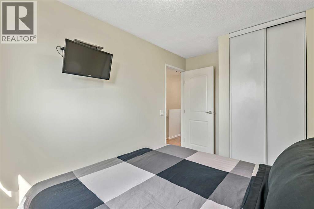 37 Erin Woods Place Se, Calgary, Alberta  T2B 2W5 - Photo 18 - A2329364