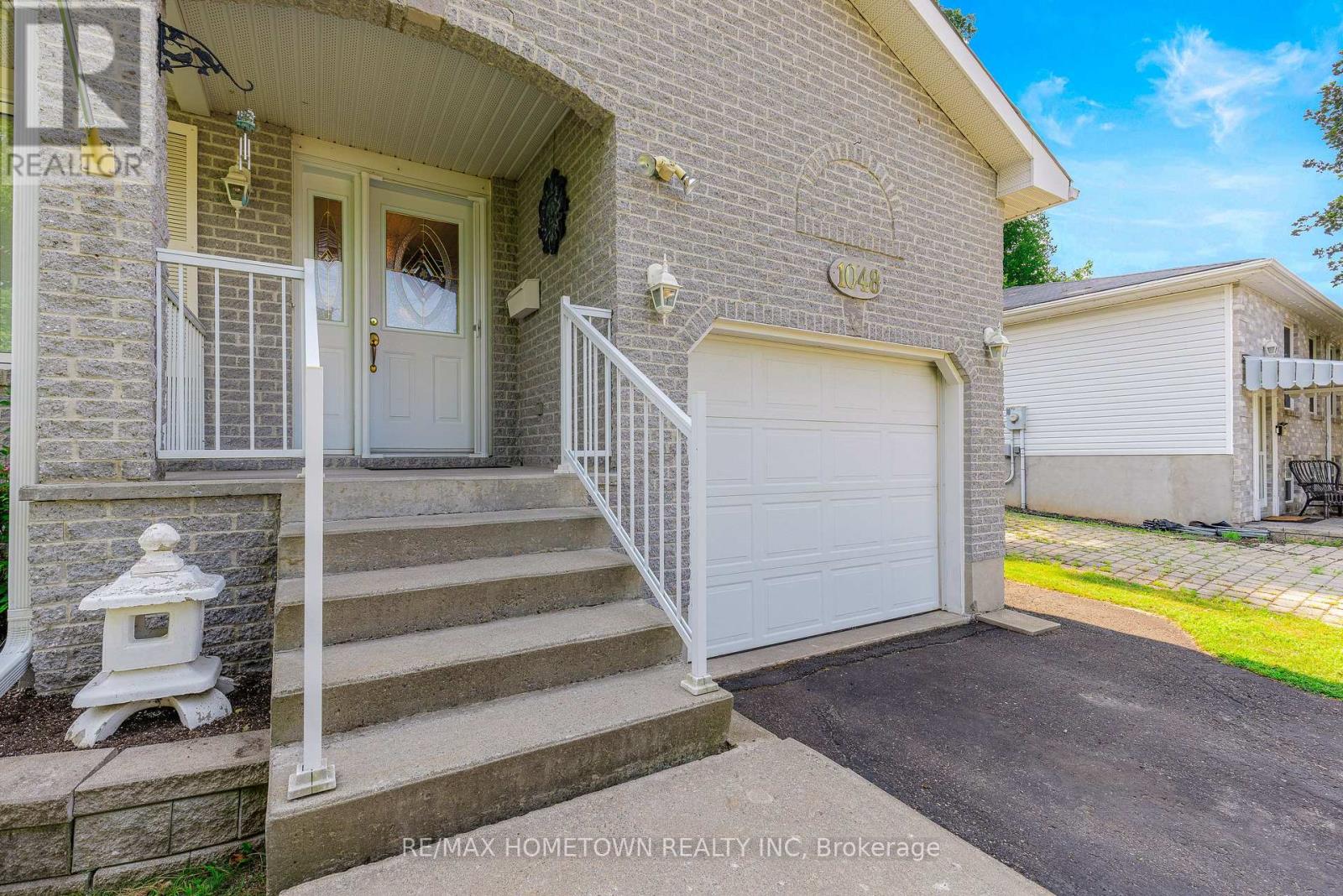 1048 Bridlewood Drive, Brockville, Ontario K6V 7E9 - Photo 2 - X13583530