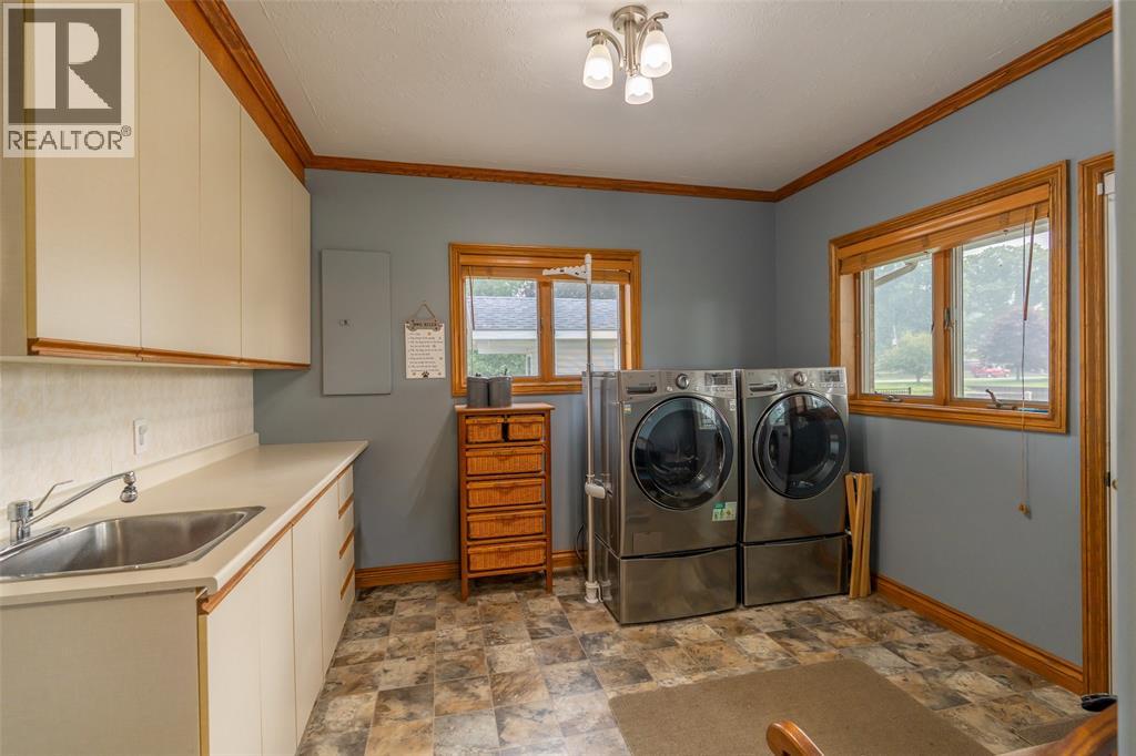 4784 Maplewood Crescent, Port Lambton, Ontario  N0P 2B0 - Photo 17 - 26014944