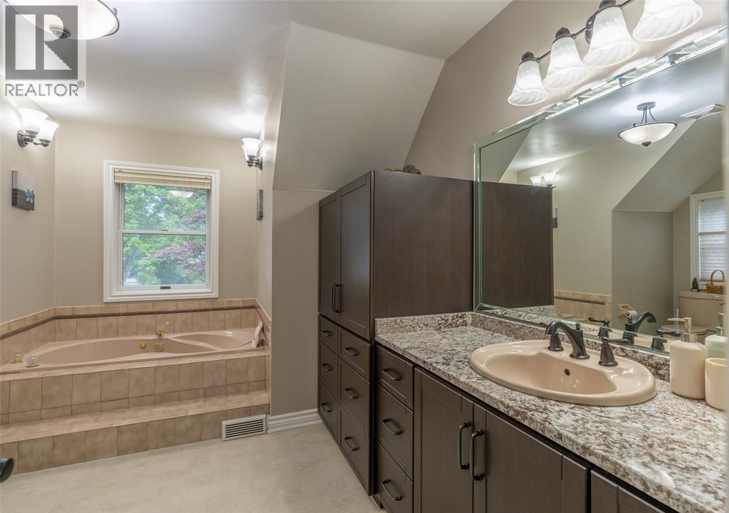 4784 Maplewood Crescent, Port Lambton, Ontario  N0P 2B0 - Photo 20 - 26014944