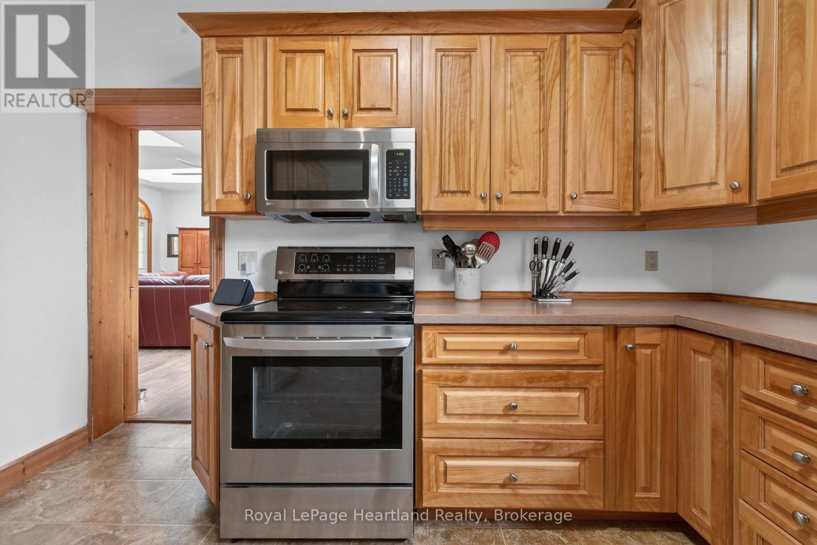 638 Havelock Street, Huron-Kinloss, Ontario  N0G 2H0 - Photo 13 - X13583612