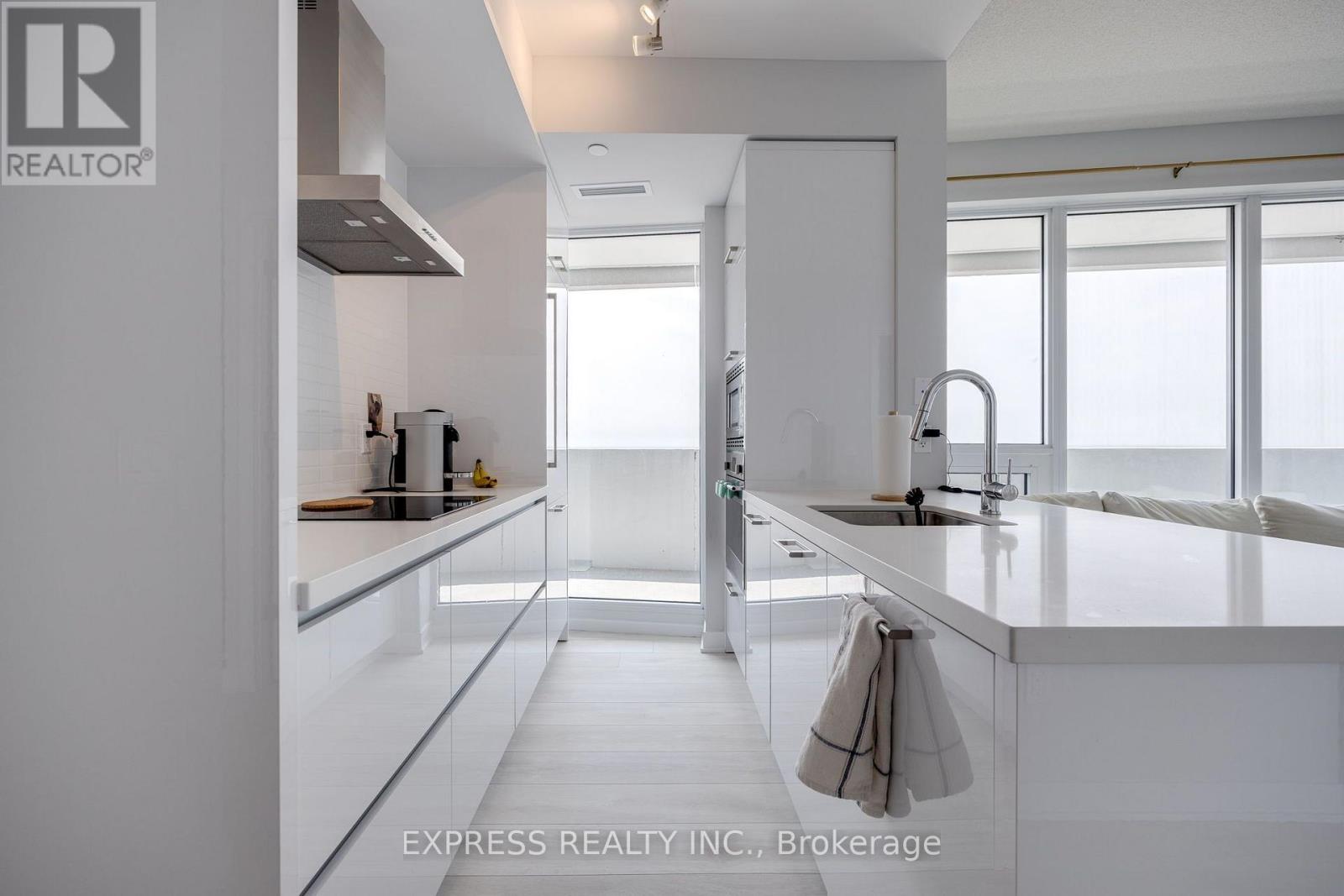 5209 - 2221 Yonge Street, Toronto, Ontario  M4S 2B4 - Photo 6 - C13583414