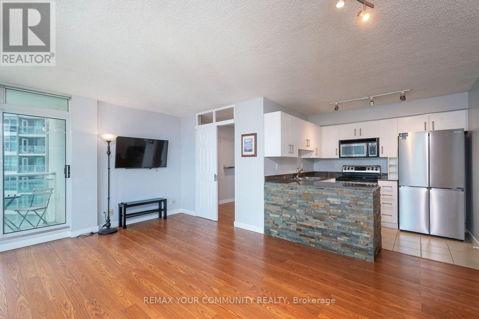2103 - 381 Front Street W, Toronto, Ontario  M5V 3R8 - Photo 11 - C13583442