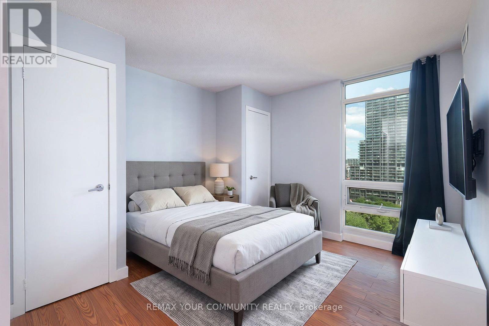 2103 - 381 Front Street W, Toronto, Ontario  M5V 3R8 - Photo 17 - C13583442