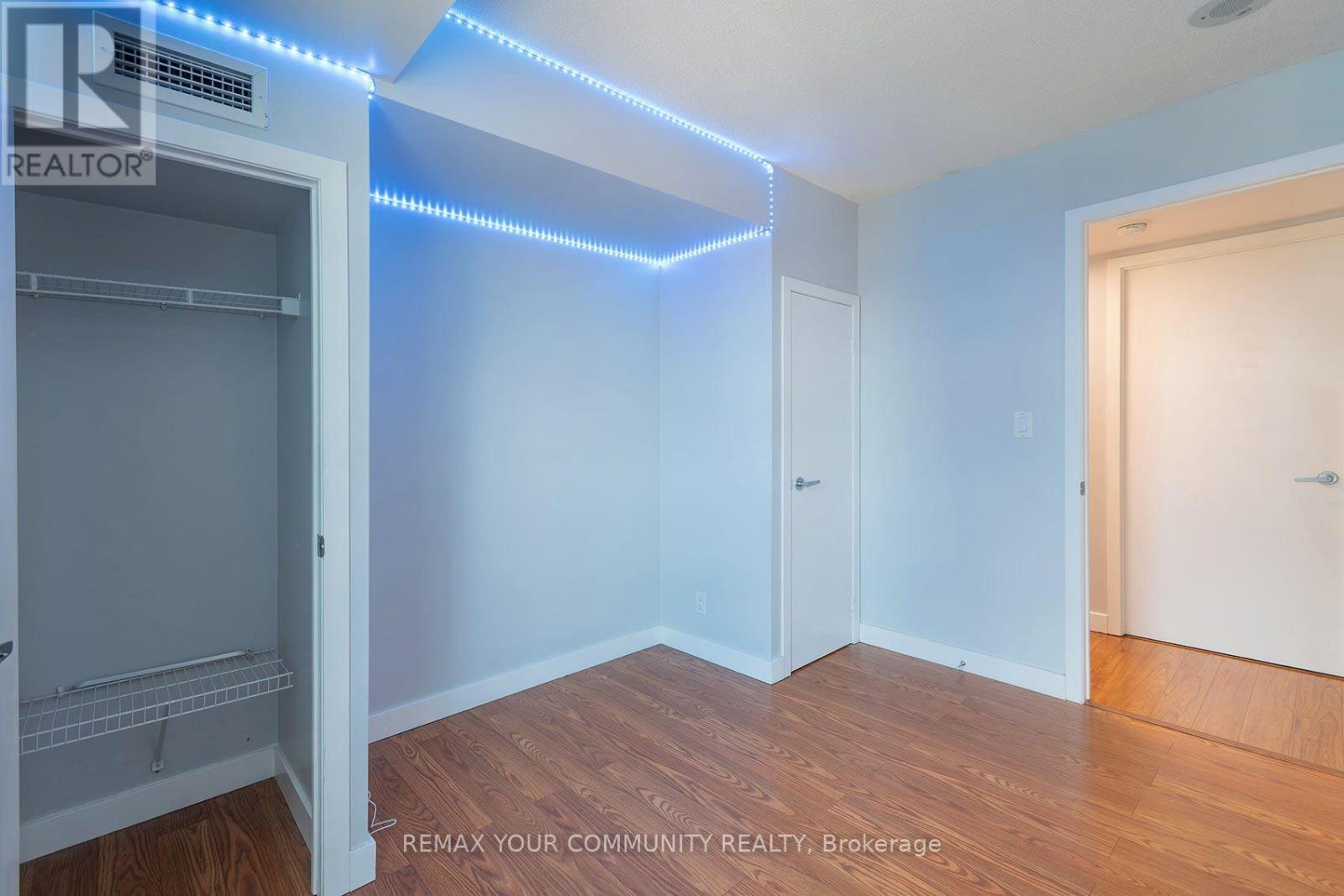 2103 - 381 Front Street W, Toronto, Ontario  M5V 3R8 - Photo 19 - C13583442