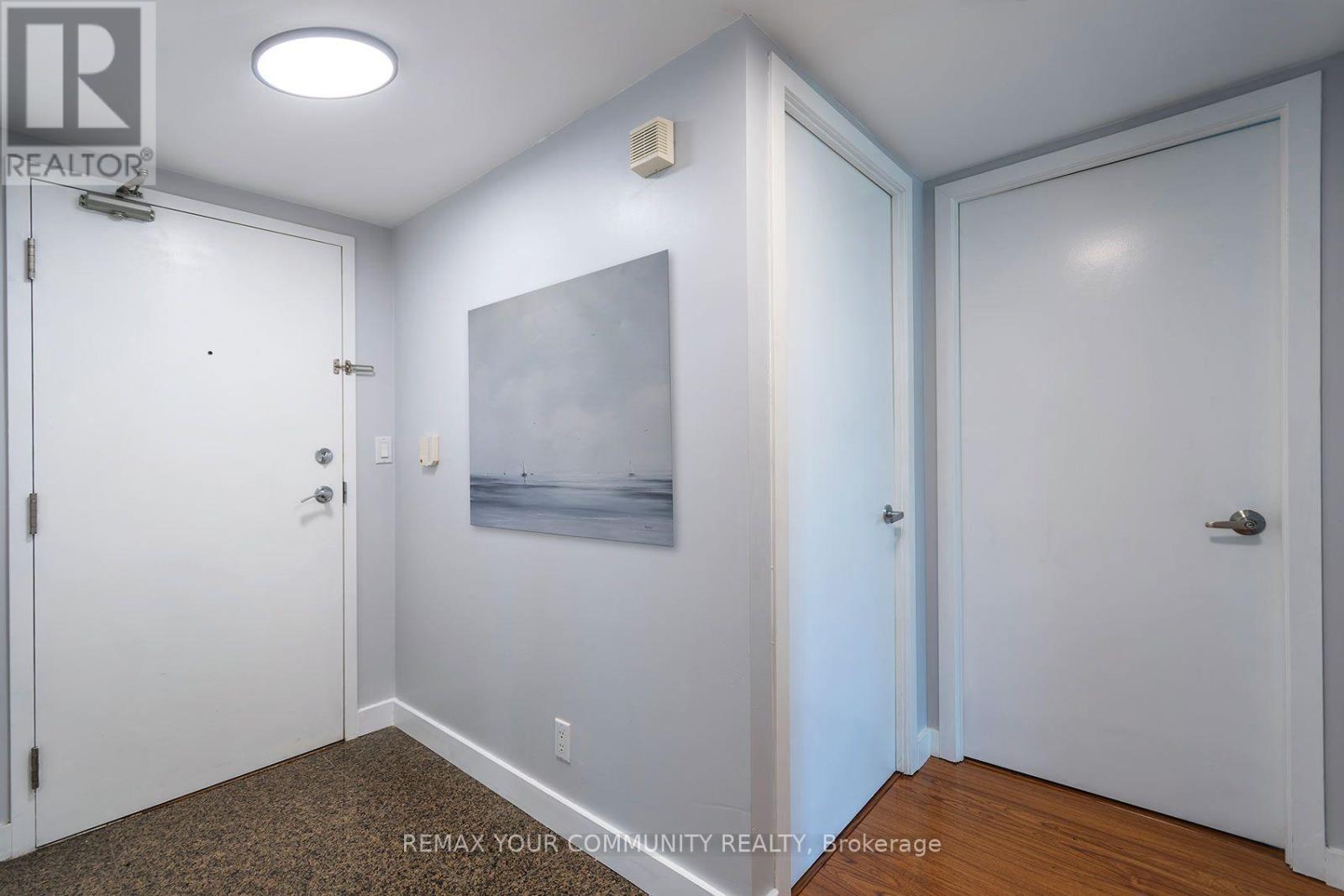 2103 - 381 Front Street W, Toronto, Ontario  M5V 3R8 - Photo 5 - C13583442