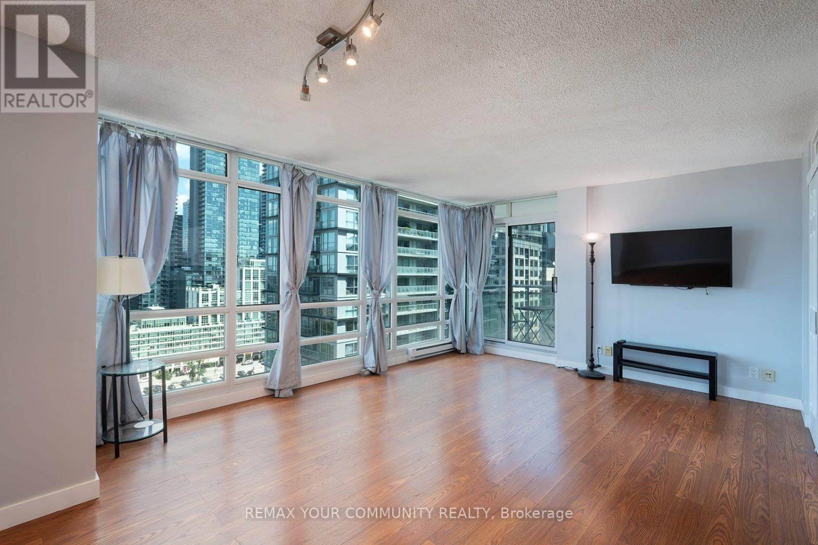 2103 - 381 Front Street W, Toronto, Ontario  M5V 3R8 - Photo 7 - C13583442