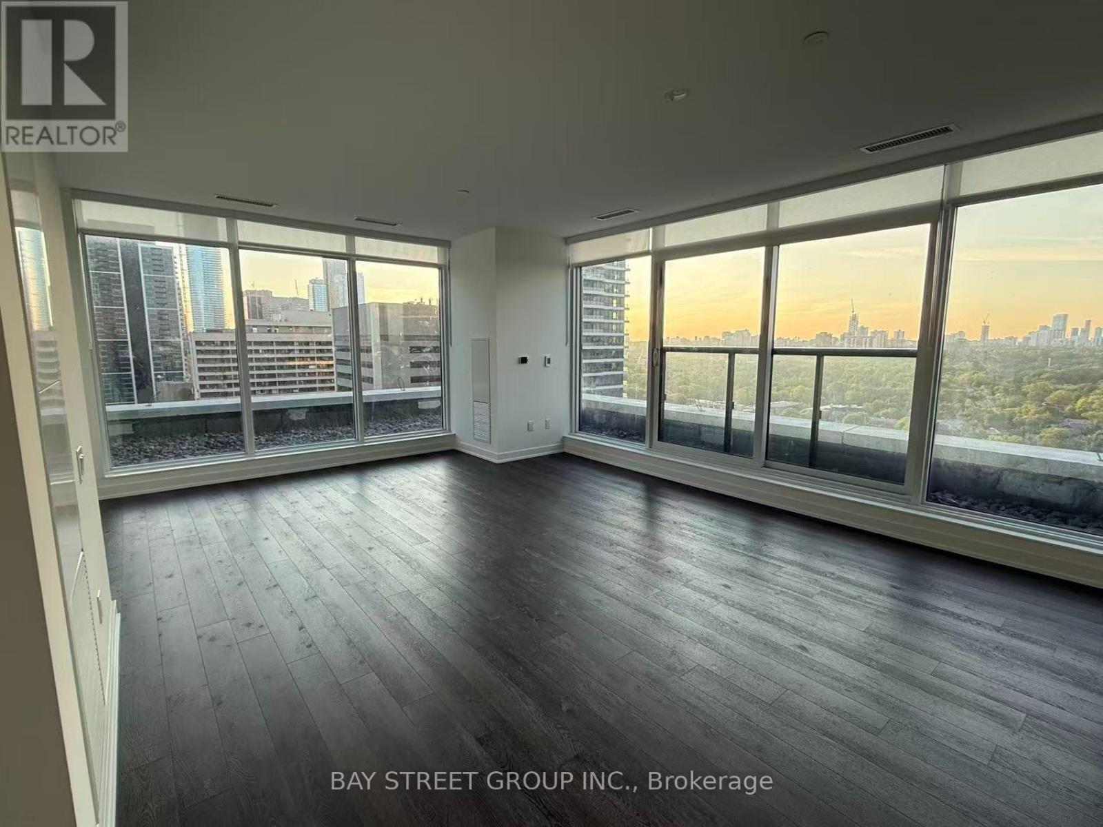 2604 - 609 Sherbourne Street, Toronto, Ontario  M4X 0A4 - Photo 2 - C13583498