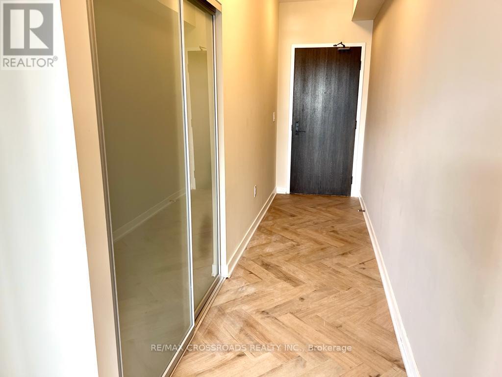 3803 - 426 University Avenue, Toronto, Ontario M5G 1S9 - Photo 3 - C13583596
