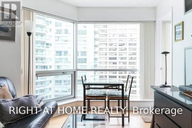 1712 - 10 Queens Quay W, Toronto, Ontario M5J 2R9 - Photo 6 - C13583610