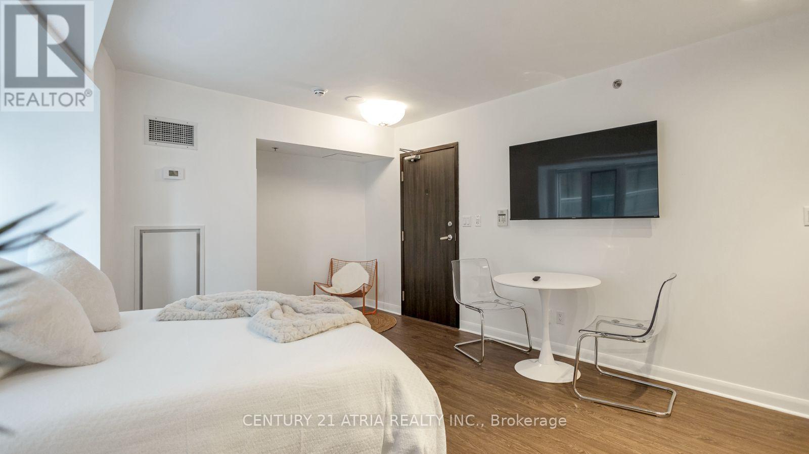 807 - 210 Victoria Street, Toronto, Ontario  M5B 2R3 - Photo 5 - C13583680