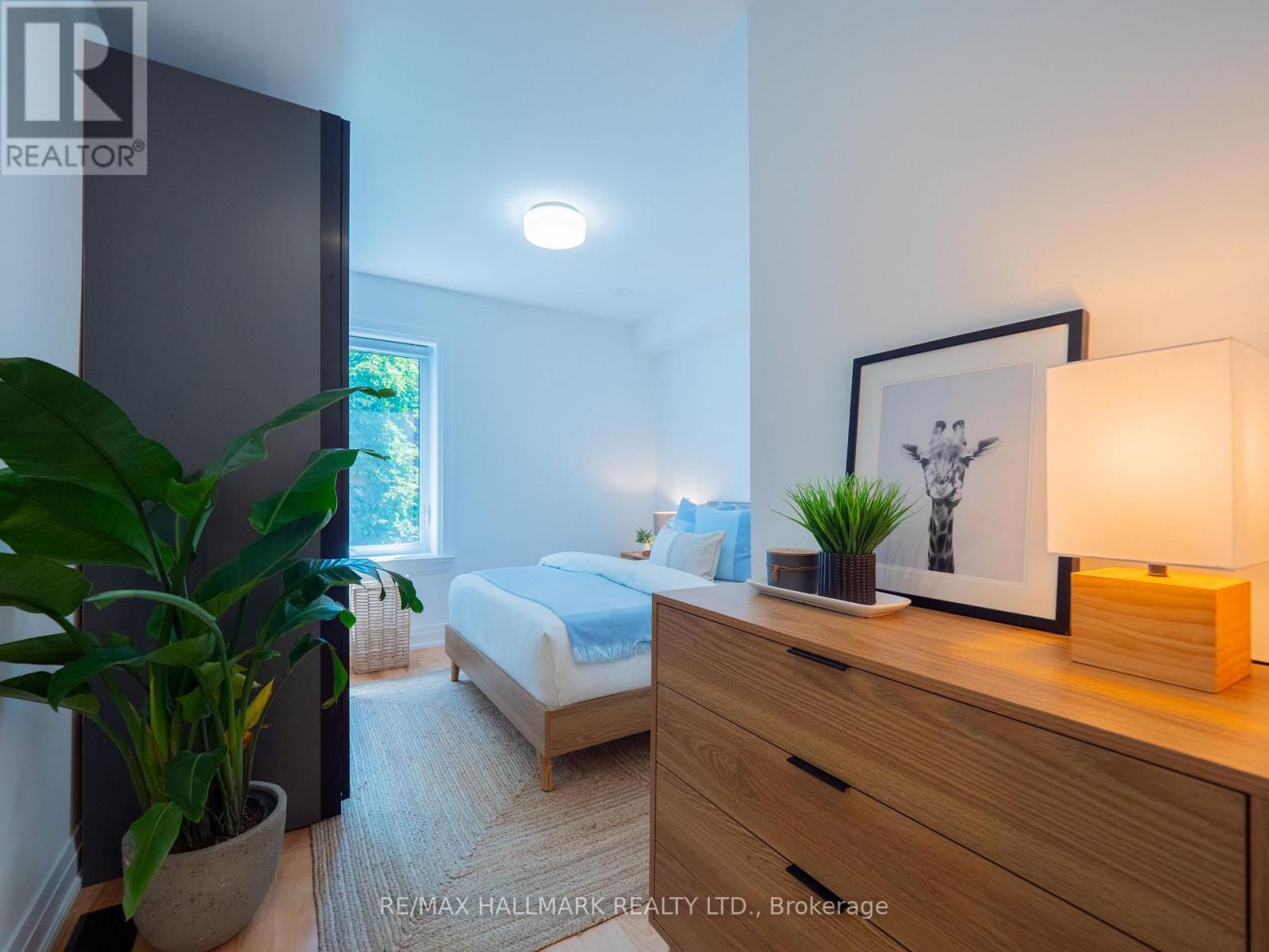 65 Hampton Avenue, Toronto, Ontario  M4K 2Y7 - Photo 19 - E13583458