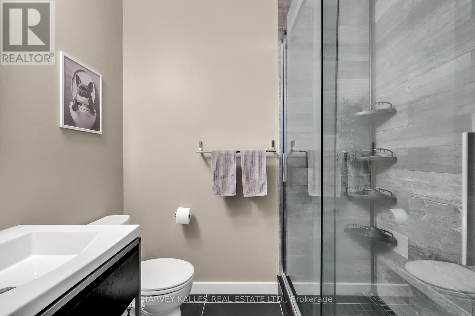 62 Golfview Avenue, Toronto, Ontario  M4E 2K2 - Photo 29 - E13583466