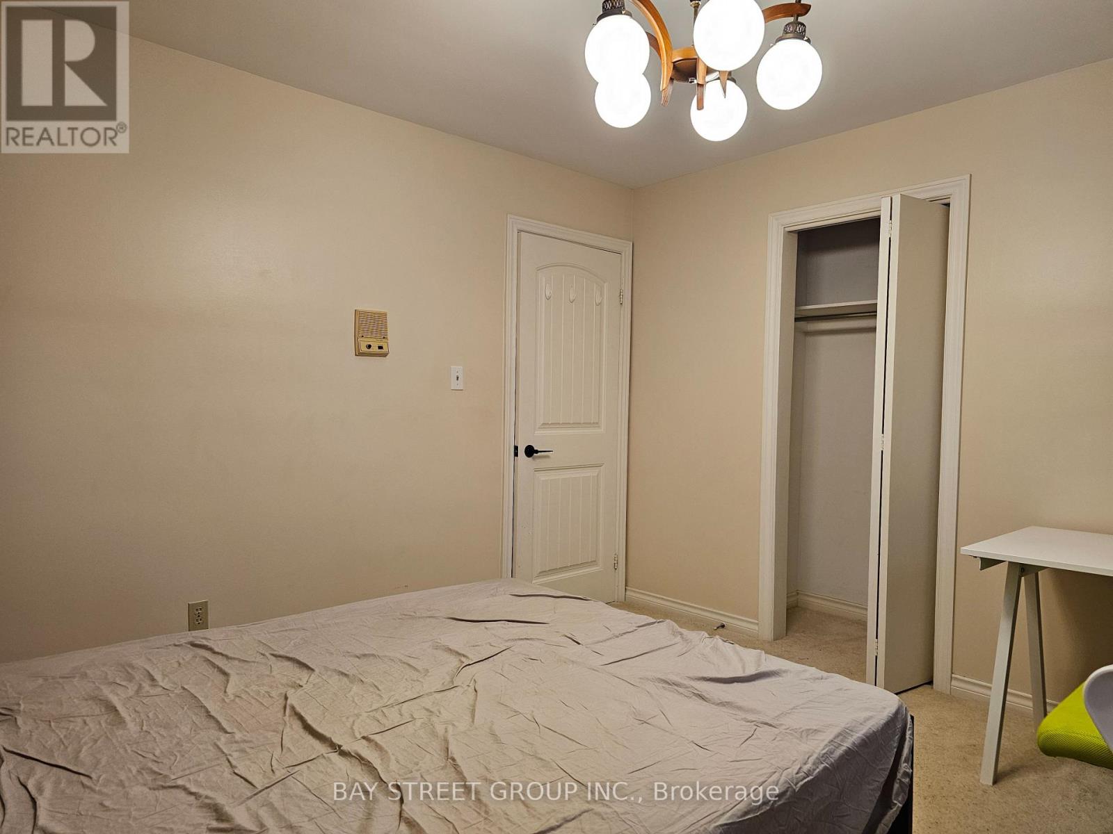 29 Elmartin Drive, Toronto, Ontario  M1W 3C6 - Photo 6 - E13583528