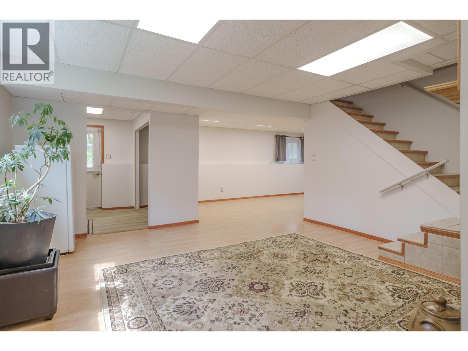 5406 Park Drive, 103 Mile House, British Columbia  V0K 2E1 - Photo 25 - R3147807
