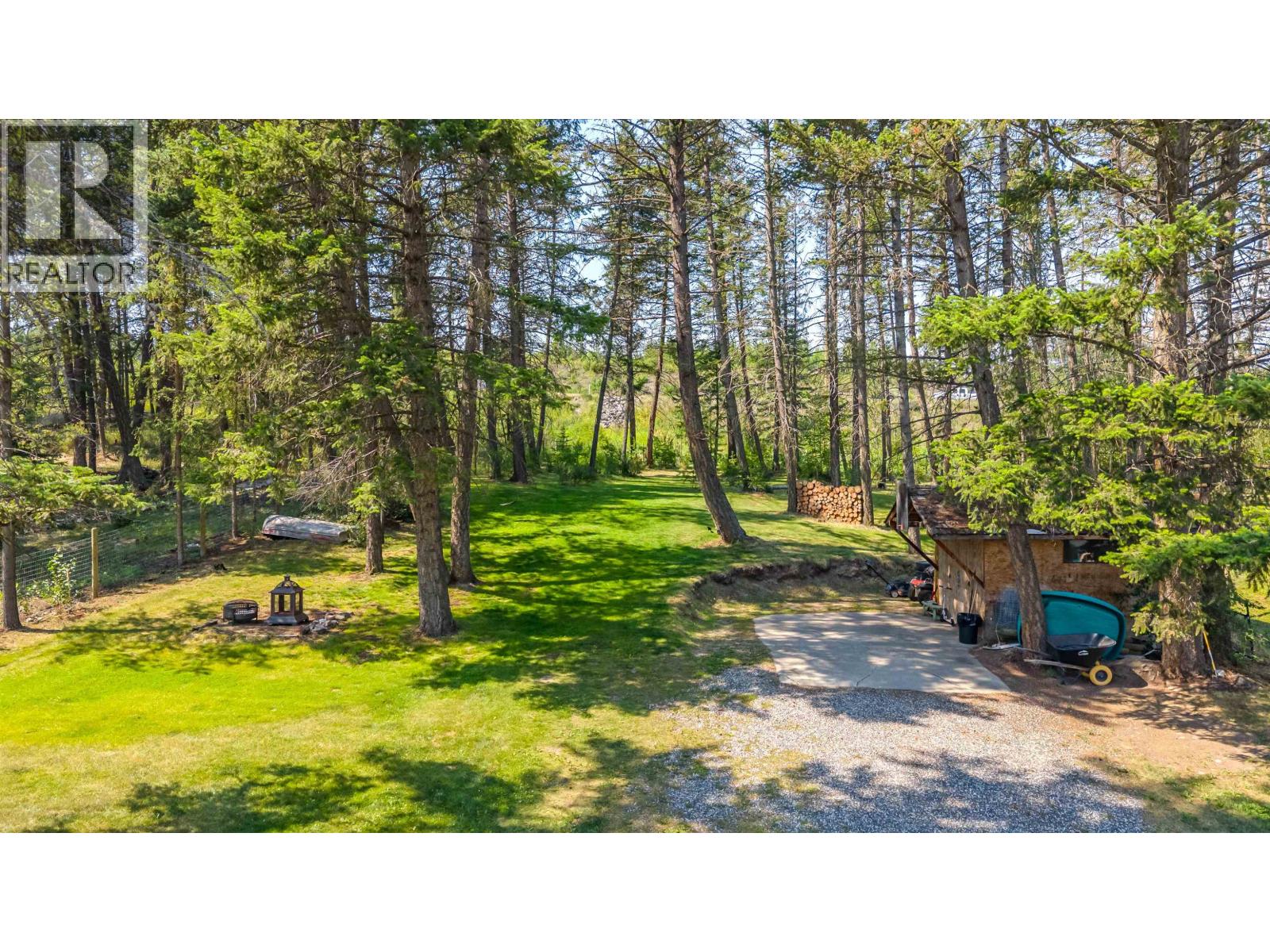 5406 Park Drive, 103 Mile House, British Columbia  V0K 2E1 - Photo 37 - R3147807