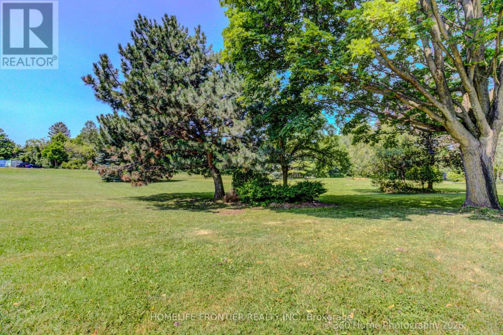 92 Poplar Crescent W, Aurora, Ontario L4G 3L3 - Photo 33 - N13583334