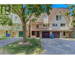 92 POPLAR CRESCENT W, Aurora, Ontario