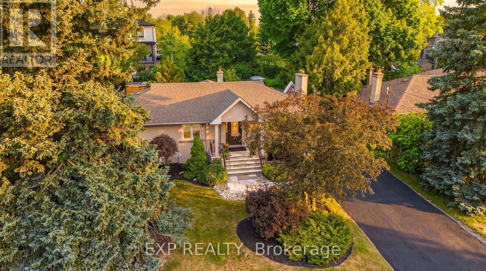 20 Malaren Road, Vaughan, Ontario  L6A 1E5 - Photo 2 - N13583598
