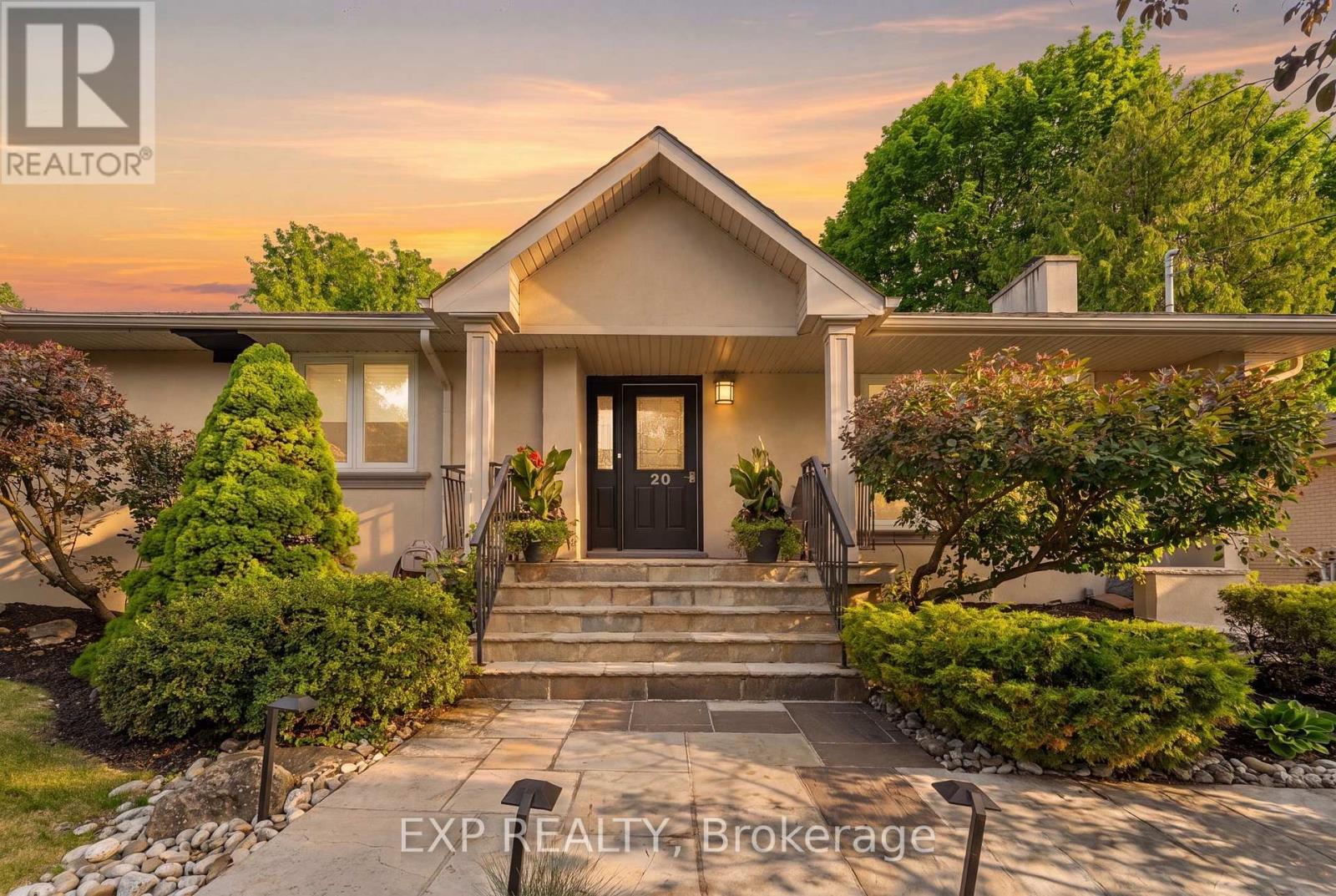 20 Malaren Road, Vaughan, Ontario  L6A 1E5 - Photo 4 - N13583598
