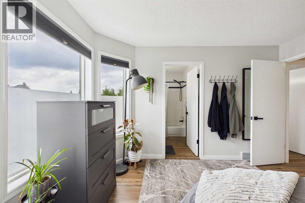 58 Hidden Crescent Nw, Calgary, Alberta  T3A 5L4 - Photo 18 - A2326842