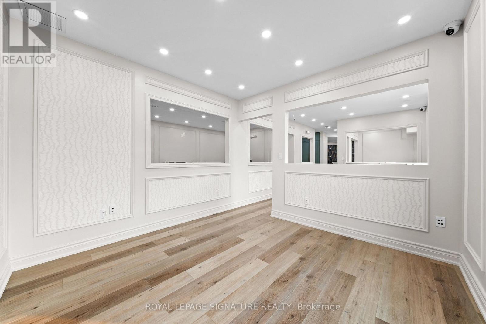 431 Dougall Avenue, Caledon, Ontario  L7C 4L5 - Photo 11 - W12647650