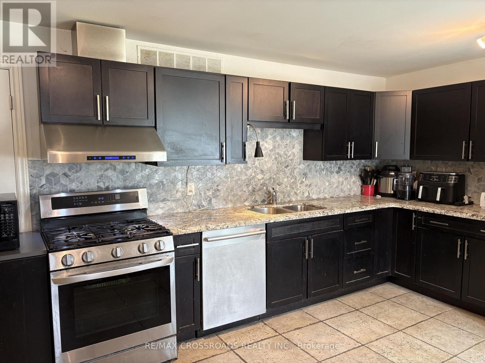 62 Sanders Boulevard, Hamilton, Ontario L8S 3J7 - Photo 14 - X13583358