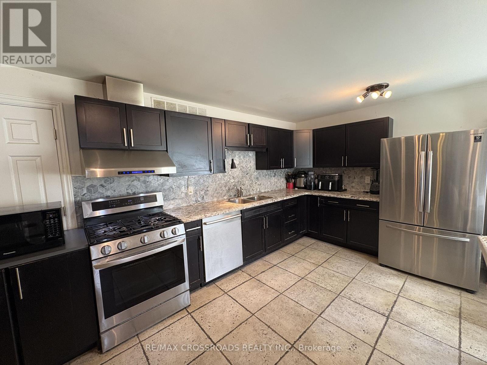 62 Sanders Boulevard, Hamilton, Ontario L8S 3J7 - Photo 17 - X13583358