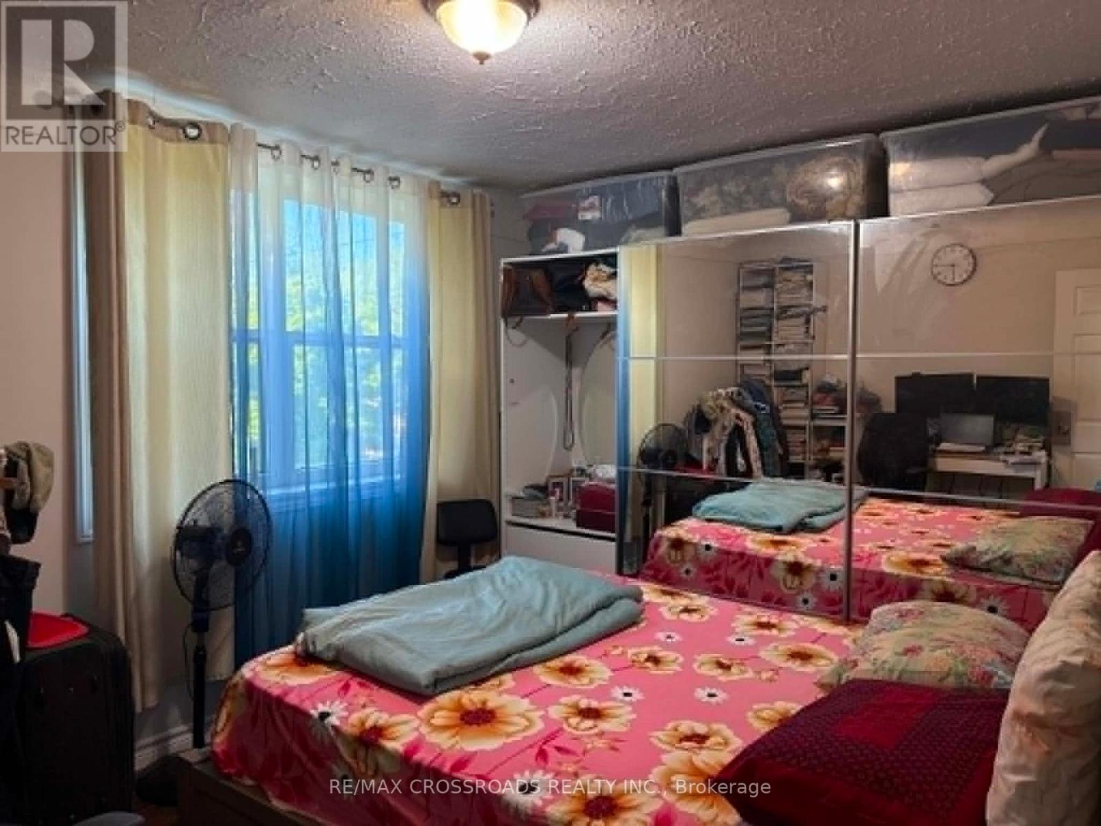 62 SANDERS BOULEVARD