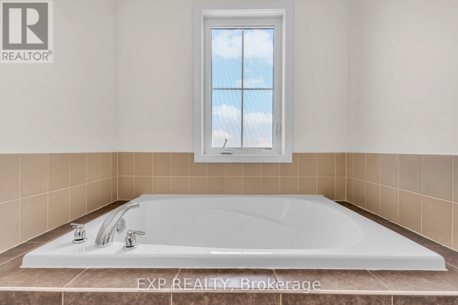 6 Sherway Street, Hamilton, Ontario  L8J 0J4 - Photo 24 - X13583392
