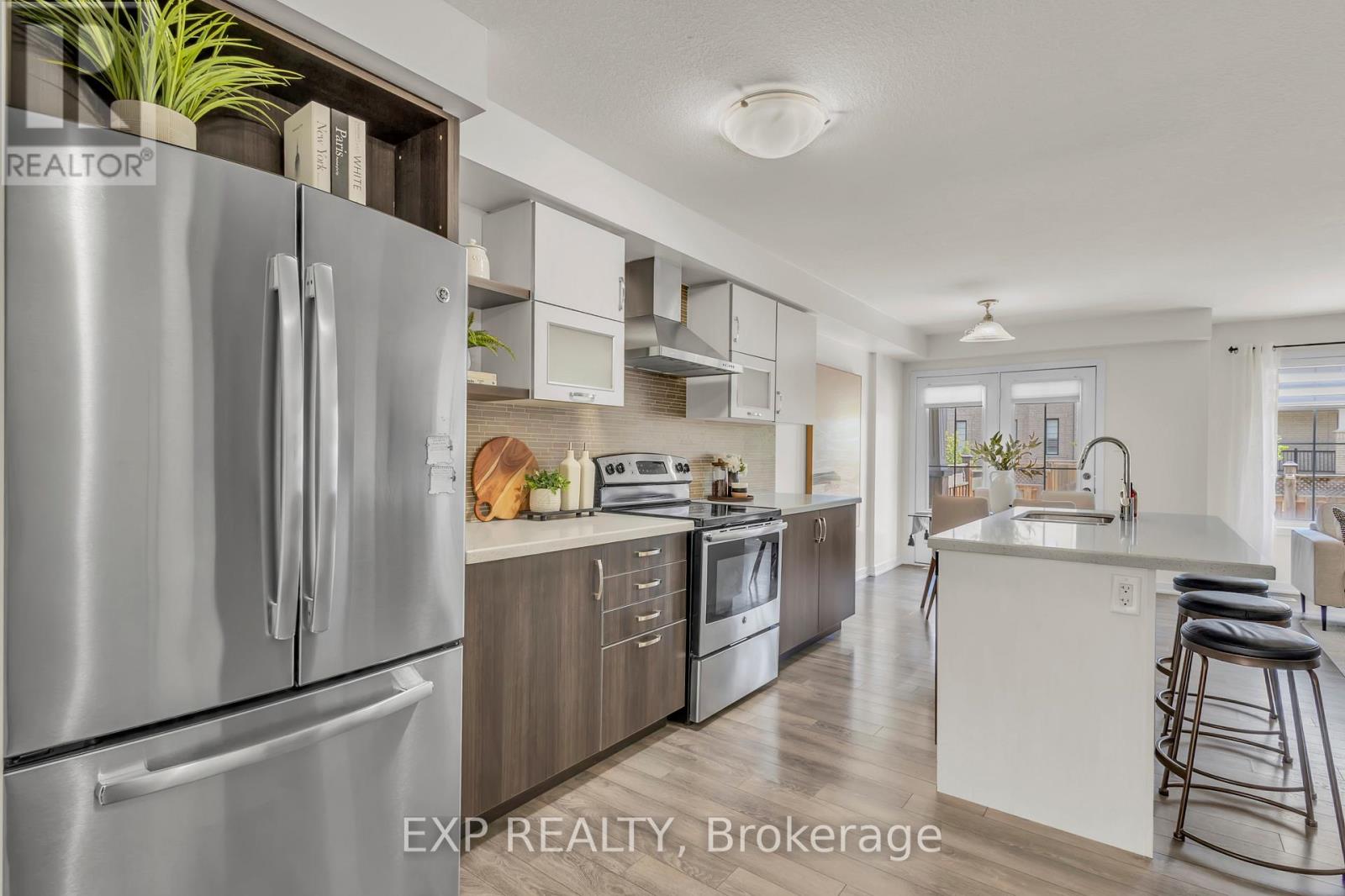 6 Sherway Street, Hamilton, Ontario  L8J 0J4 - Photo 8 - X13583392