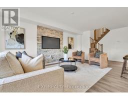 6 SHERWAY STREET, Hamilton, Ontario