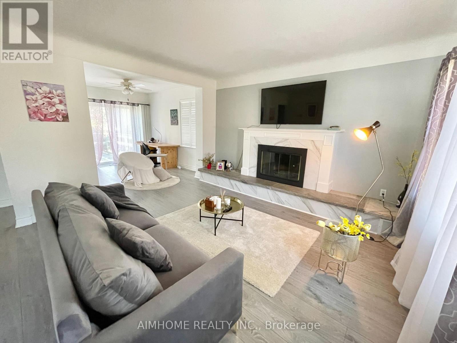 5594 Woodland Boulevard, Niagara Falls, Ontario  L2G 5K7 - Photo 4 - X13583584