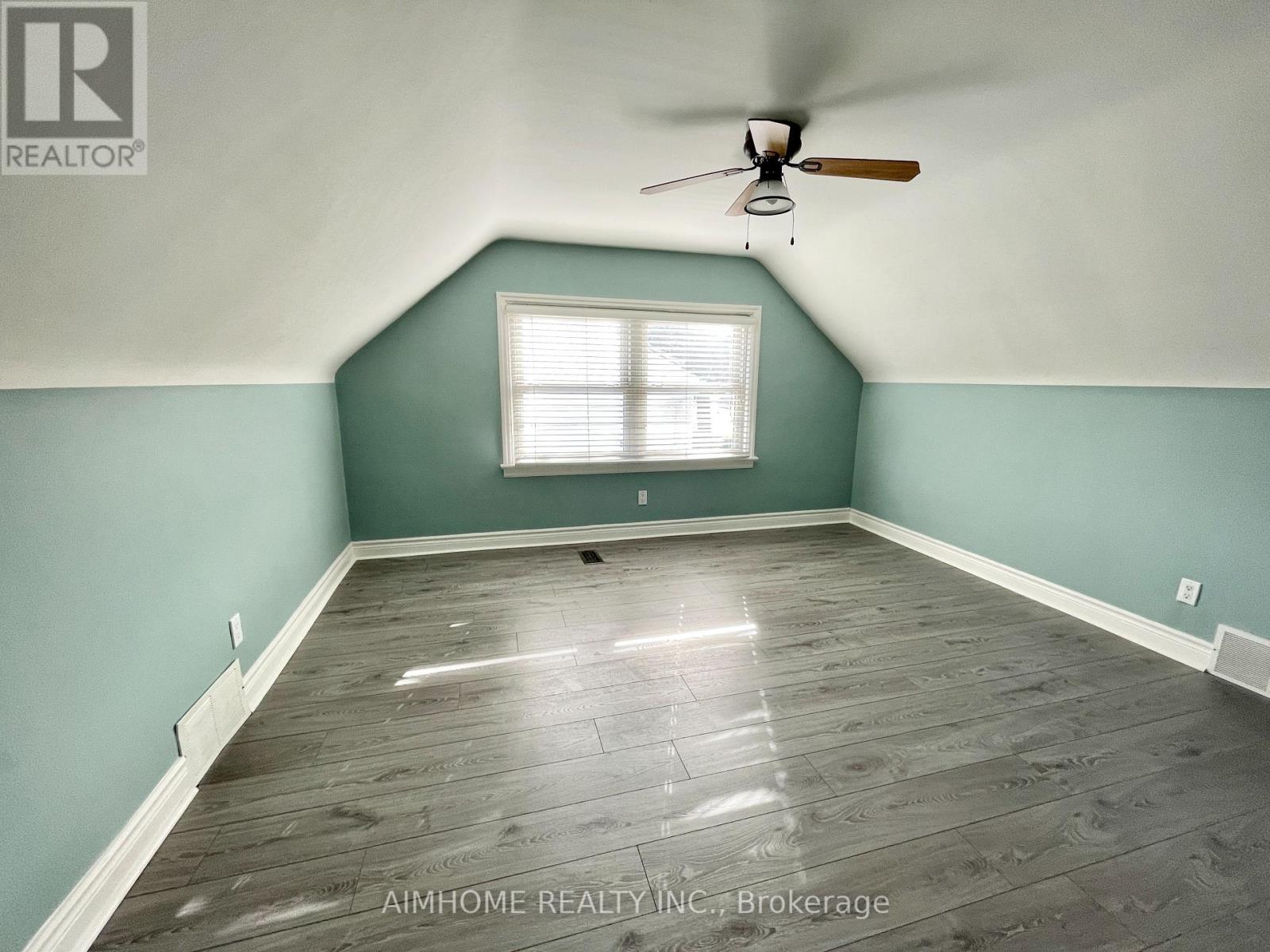 5594 Woodland Boulevard, Niagara Falls, Ontario  L2G 5K7 - Photo 8 - X13583584