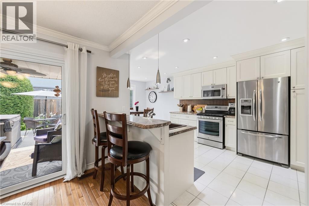 1 Banburry Crescent, Grimsby, Ontario  L3M 4R8 - Photo 11 - 40849497