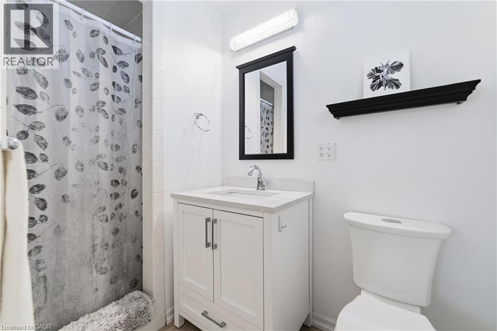 1 Banburry Crescent, Grimsby, Ontario  L3M 4R8 - Photo 17 - 40849497