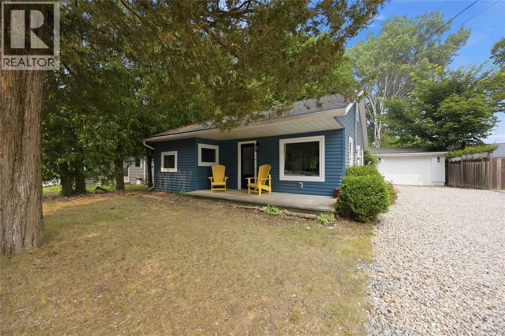 6366 LONDON ROAD Lambton Shores Ontario Canada N0N1J1 2
