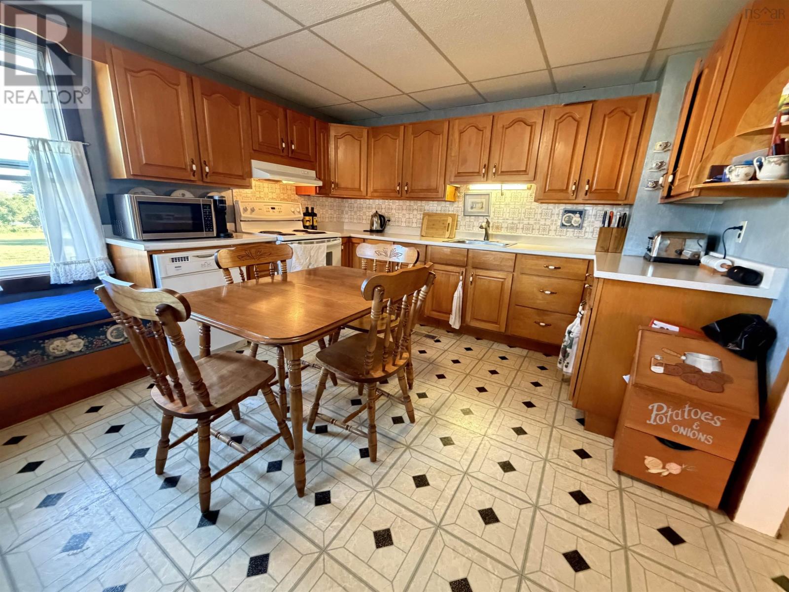 29 Chittick Crest, Sheet Harbour, Nova Scotia  B0J 3B0 - Photo 15 - 202618010