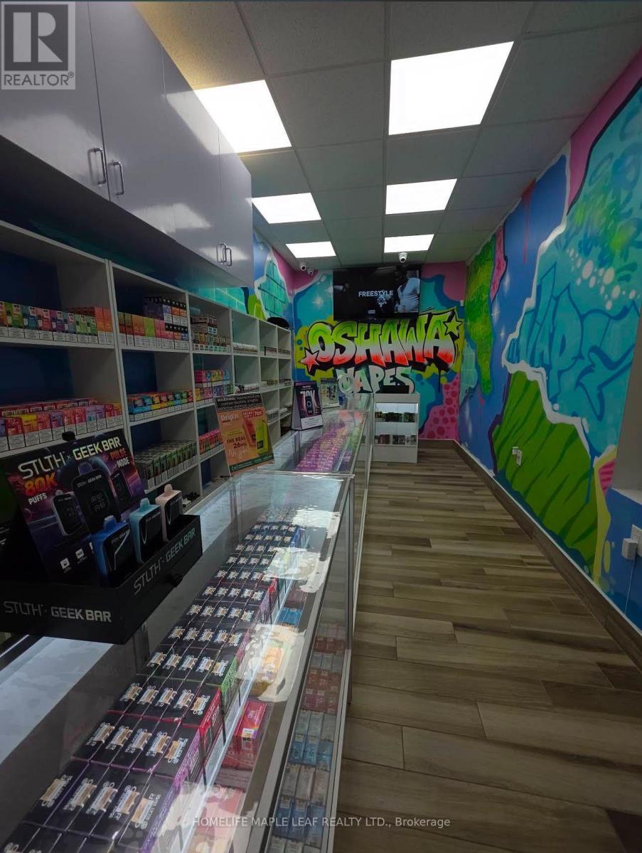 2061 Simcoe Street N, Oshawa, Ontario  L1G 0C8 - Photo 2 - E13529724