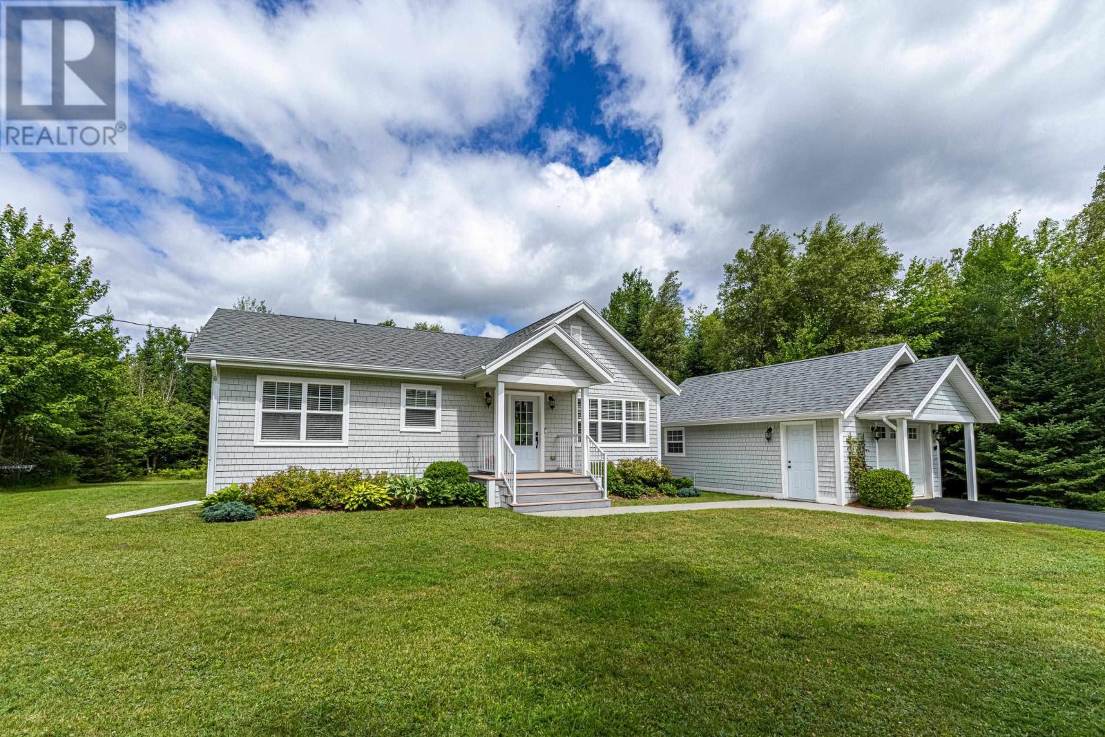 210 Winter River Circle, Pleasant Grove, Prince Edward Island  C0A 1P0 - Photo 2 - 202618007