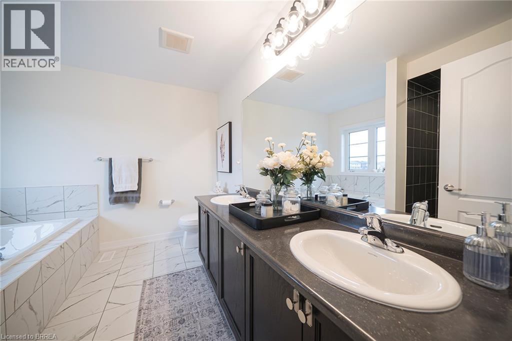 92 Bellhouse Avenue, Brantford, Ontario  N3T 0V8 - Photo 32 - 40849483