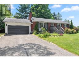 121 STAMFORD DRIVE, Drummond/North Elmsley, Ontario