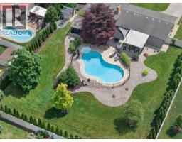 421 Arlington, Tecumseh, Ontario