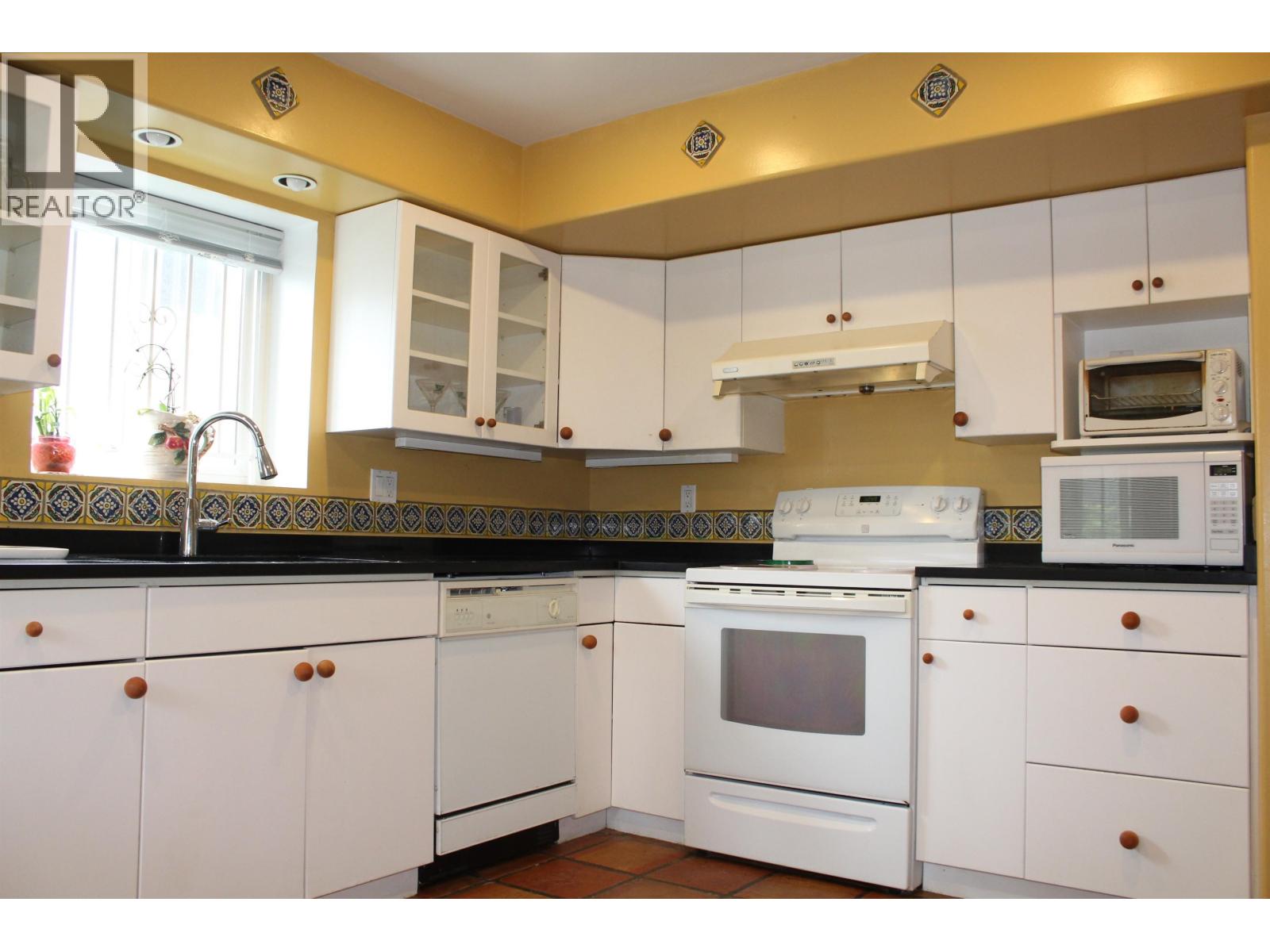 4792 RIDGELAWN DRIVE, Burnaby