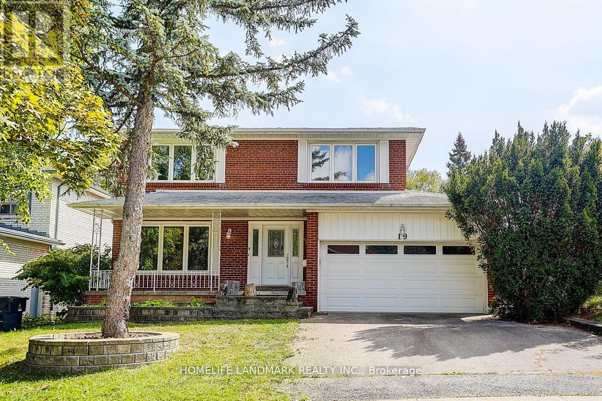 19 STUBBS DRIVE, Toronto (St. Andrew-Windfields)