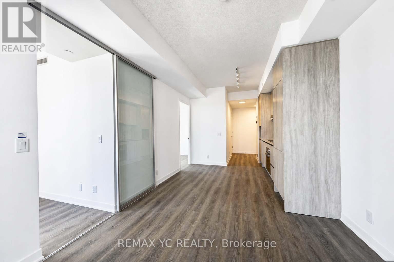 3303 - 180 Front Street E, Toronto, Ontario  M5A 0A9 - Photo 11 - C13583804