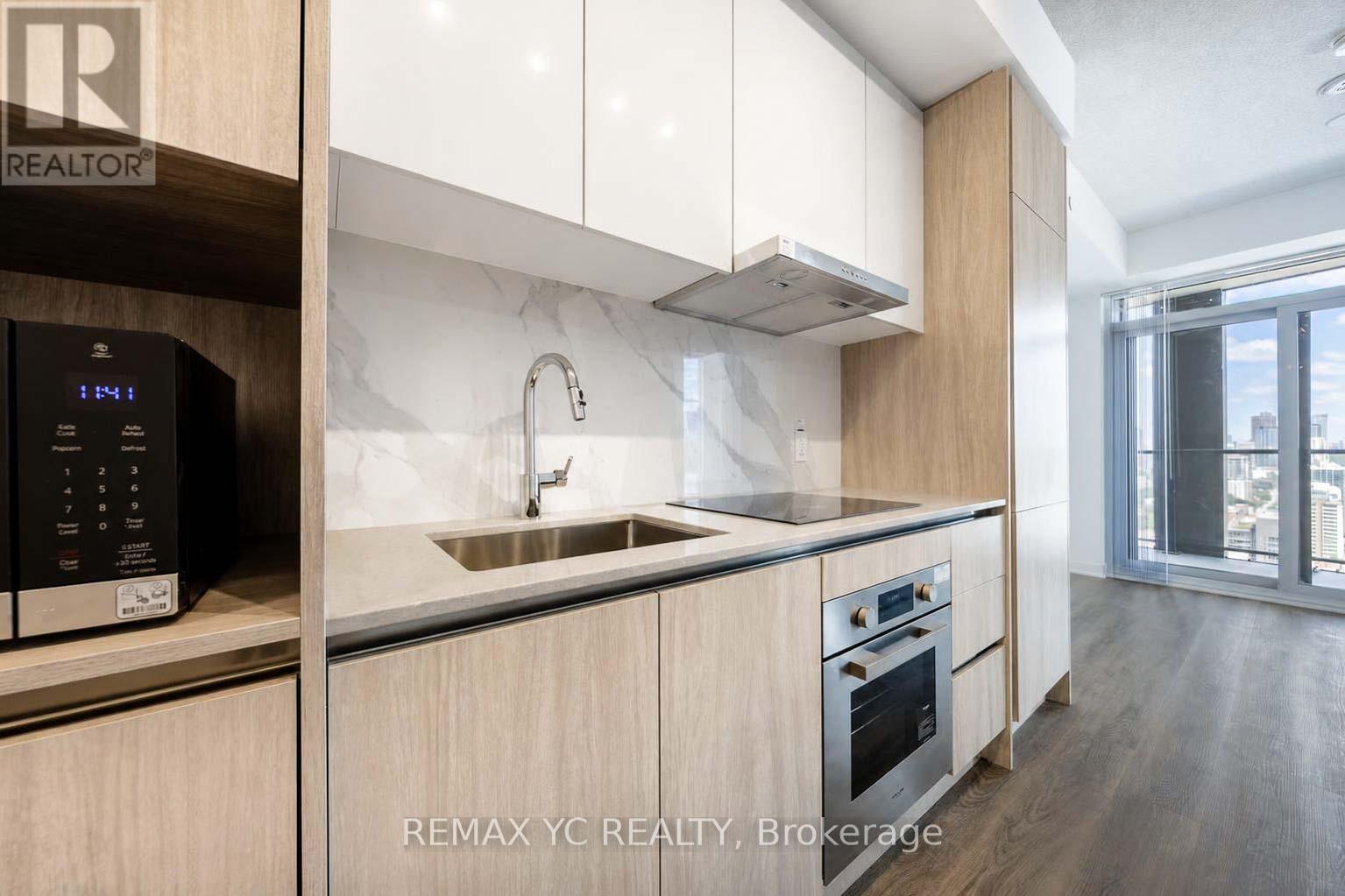 3303 - 180 Front Street E, Toronto, Ontario  M5A 0A9 - Photo 15 - C13583804